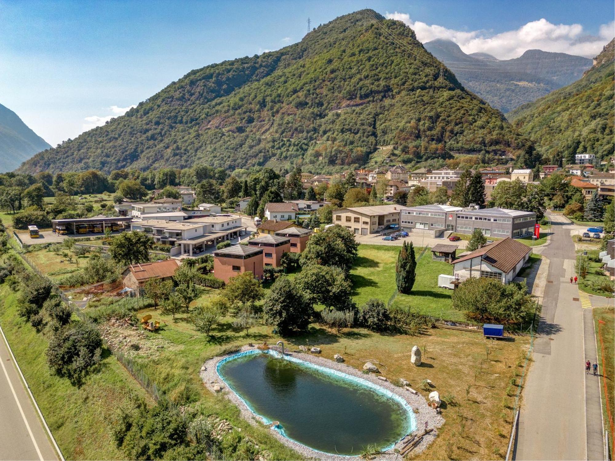 Apartamento Splendido Attico Per Chi Ama Escursioni Nella Natura Grono Exterior foto